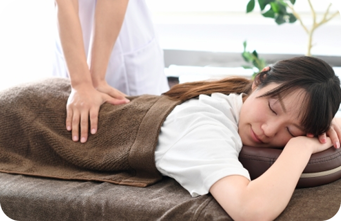 施術を受けている様子