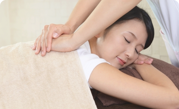 施術を受けている様子